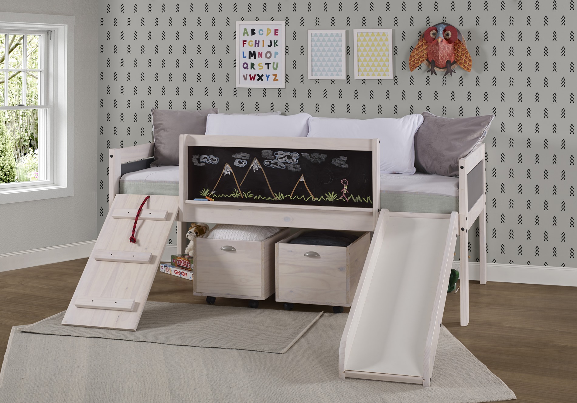 3005 Bed w/ Dual Toybox - Click Image to Close